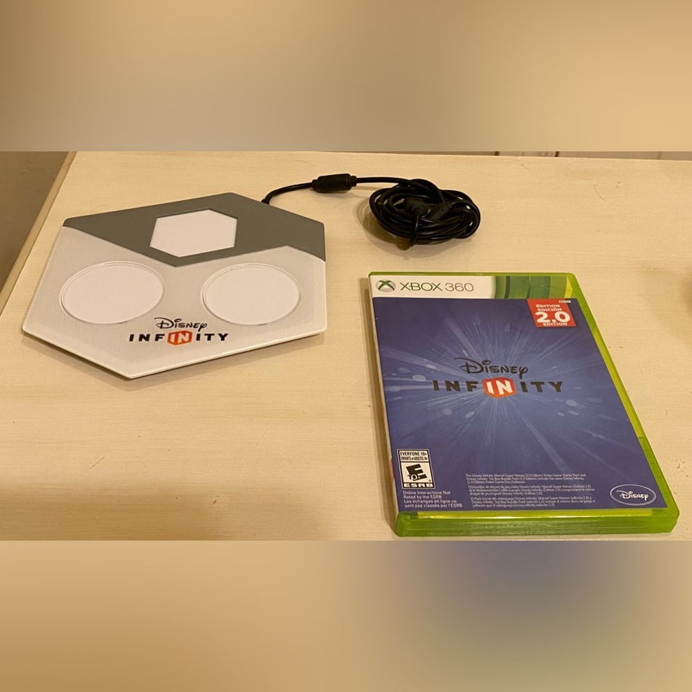 Disney Infinity 2.0 Xbox 360 Game & Portal (#G44)